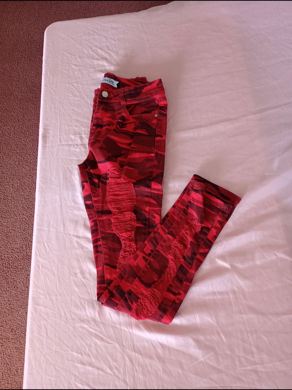 Blue Topic Red Camo Jeans Sz. 7/8 Distressed Women's